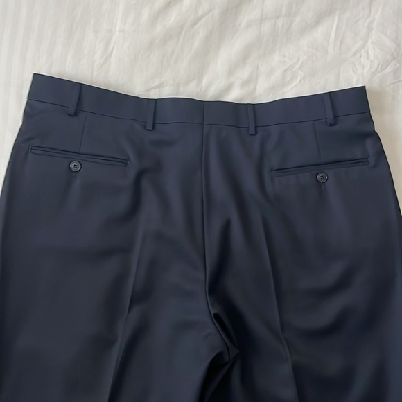 Jos. A. Bank Suit - Traveler’s Collection - Tailored fit - Picture 12 of 12